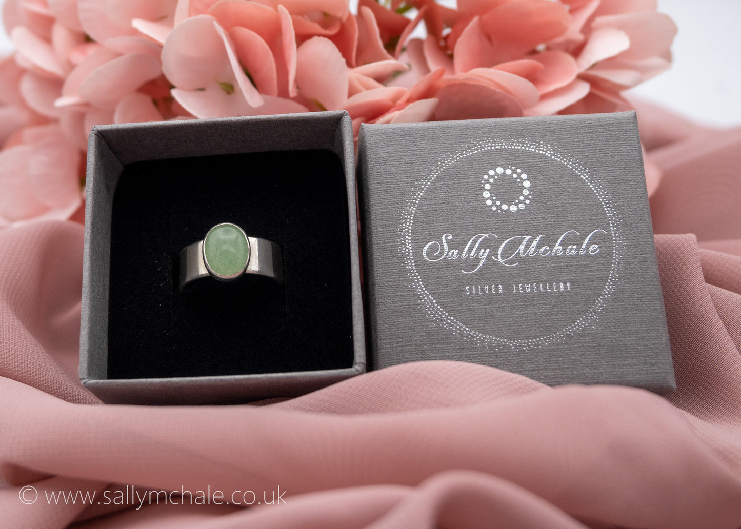 Green Aventurine ring Size N