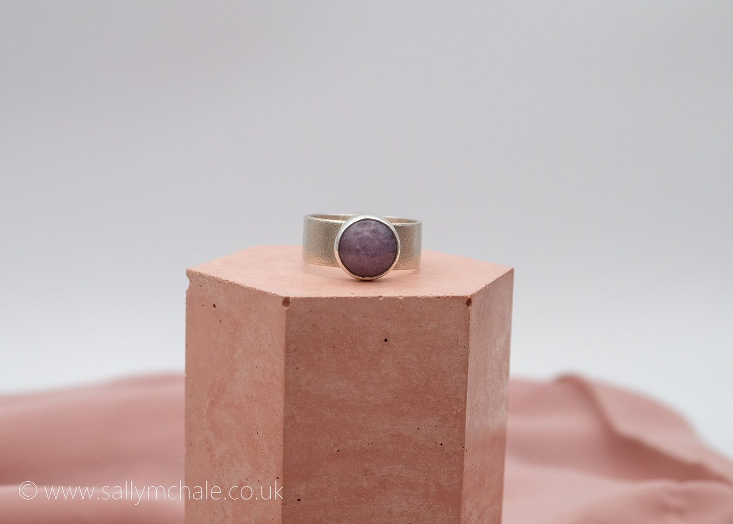 Electric Spar Purple Ring Size Q